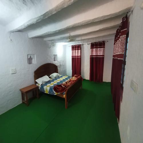 Badrika Homestay, Godaha